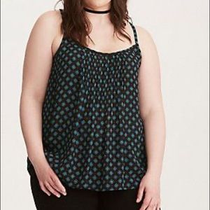torrid size 1 Pintuck Tank